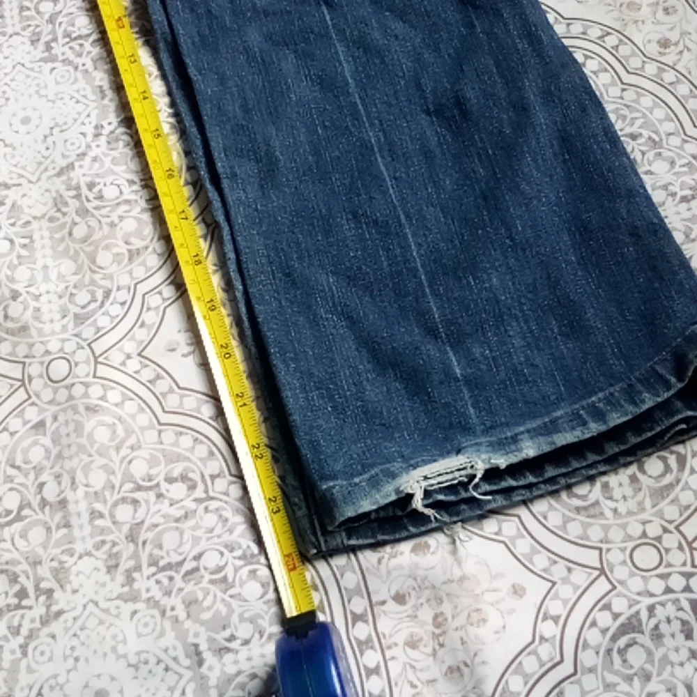 OLD Navy "The Flirt" slim bootcut jeans - Picture 6 of 12